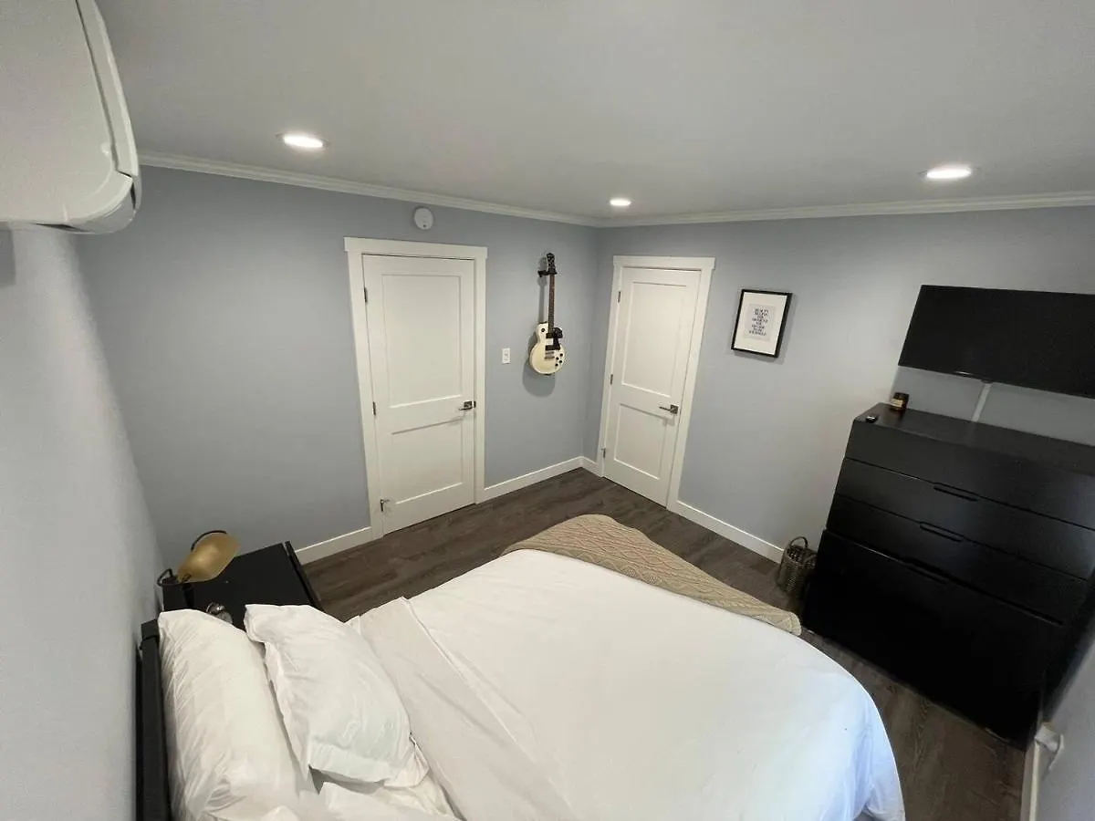 Pet Friendly Midtown/Downtown Entire Condo -Free Parking Sacramento